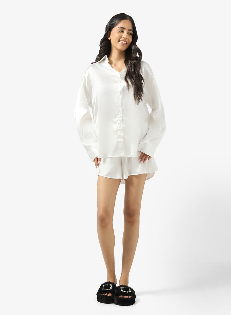 جينجر طقم بيجامة ساتان بأزرار و شورت - Image 5