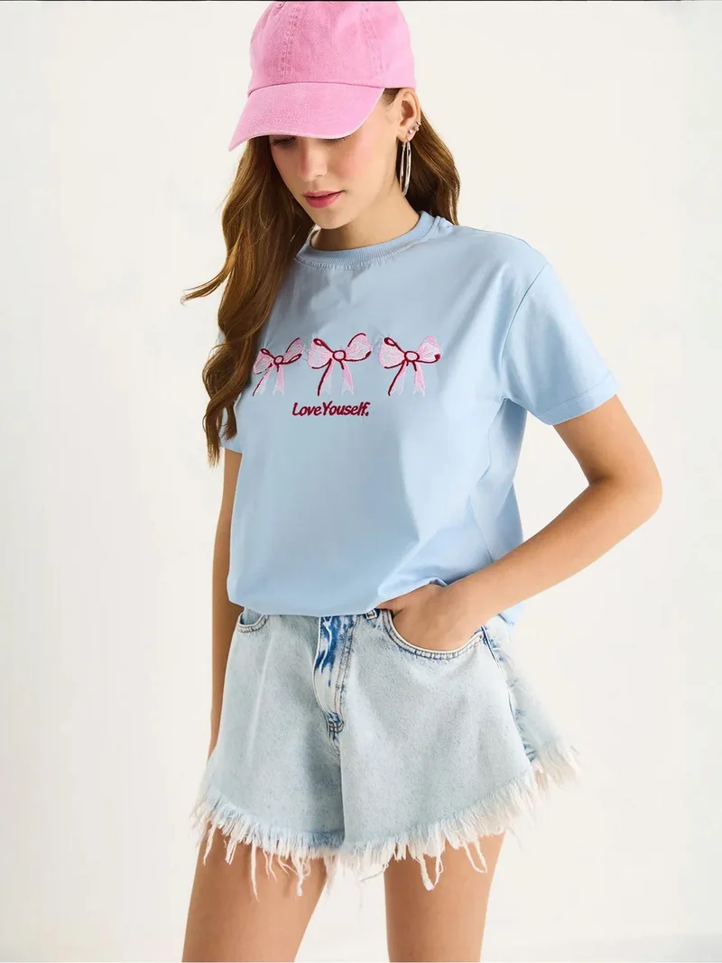 بيانكو لوتشي تي شيرت قطن برقبة دائرية مطرز من لوتشي