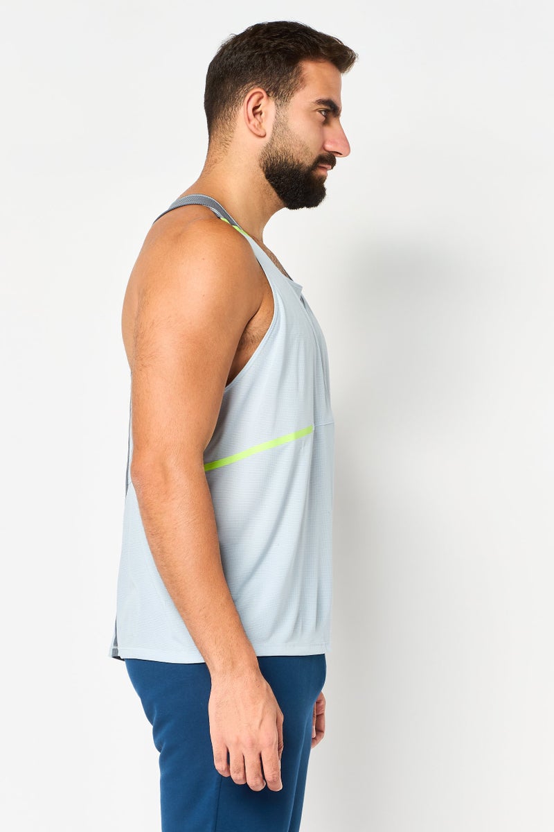 Reebok Men Regular Fit Sleeveless Outdoor Vest, Multicolor - Image 3