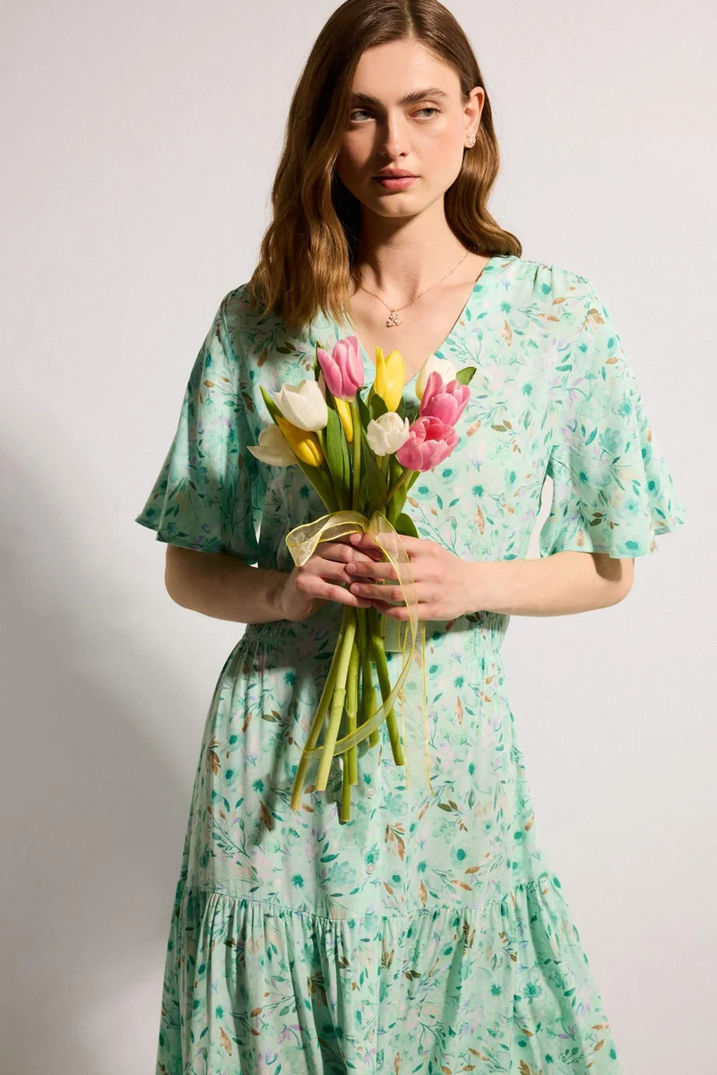 ديفاكتو A Cut V-Neck Printed Butterfly Sleeves Dress
