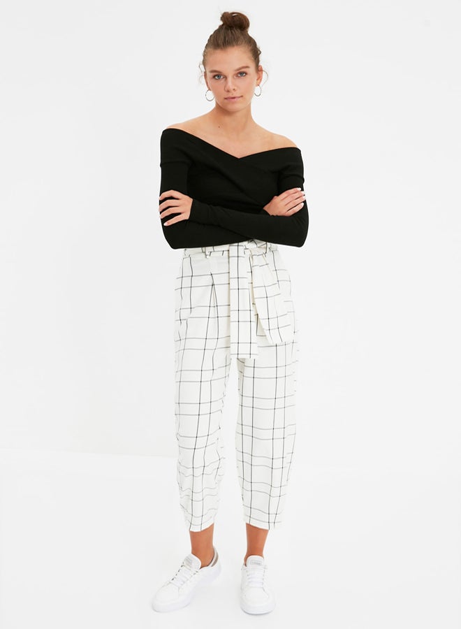 trendyol Black Slim Carmen Collar Ribbed Stretchy Knitted Bodysuit with Snap Fasteners TWOAW21BD0053 - Image 3