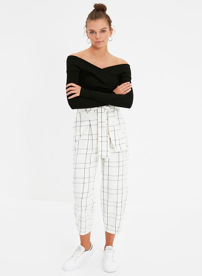 trendyol Black Slim Carmen Collar Ribbed Stretchy Knitted Bodysuit with Snap Fasteners TWOAW21BD0053 - Image 3