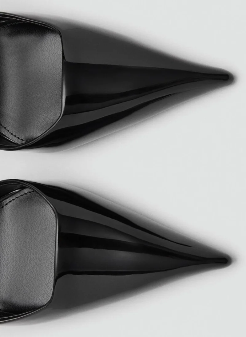 MANGO Patent leather shoes with straps and buckle