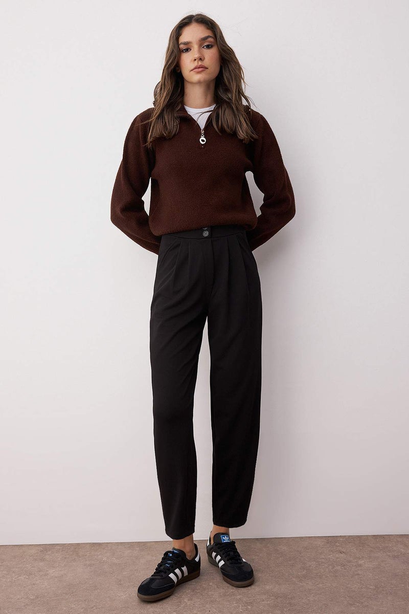 trendyol Black Carrot Mold Knitted Trousers - Image 5