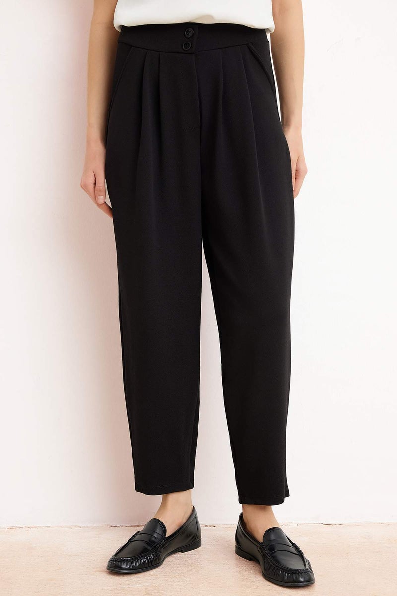 trendyol Black Carrot Mold Knitted Trousers - Image 3