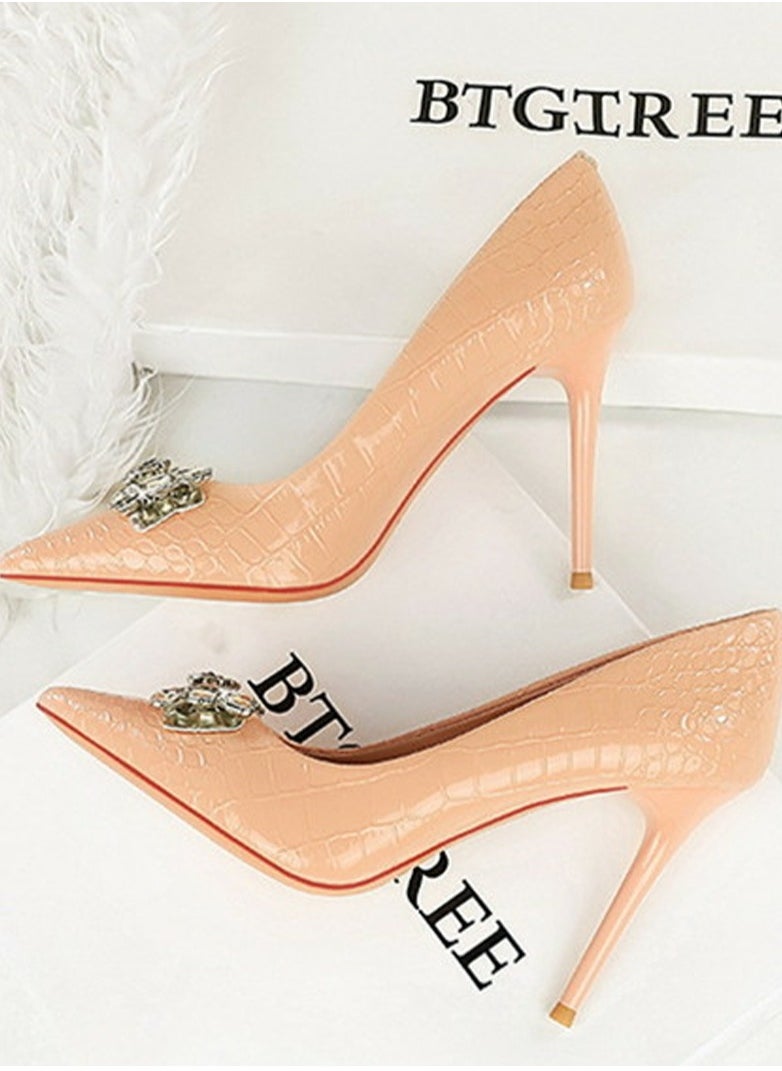 BIGTREE Women's Patent Leather Closed Pointed Toe Stiletto Pump Rhinestone Bowknot Decoration High Heels Beige 10CM  - Image 3