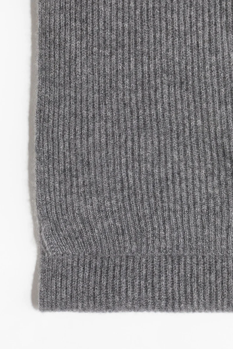 H&M Ribbed cashmere scarf