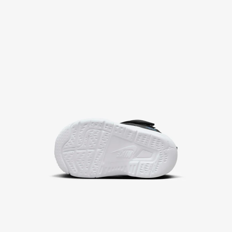 جوردن حذاء ستاي لويال 3 للاطفال