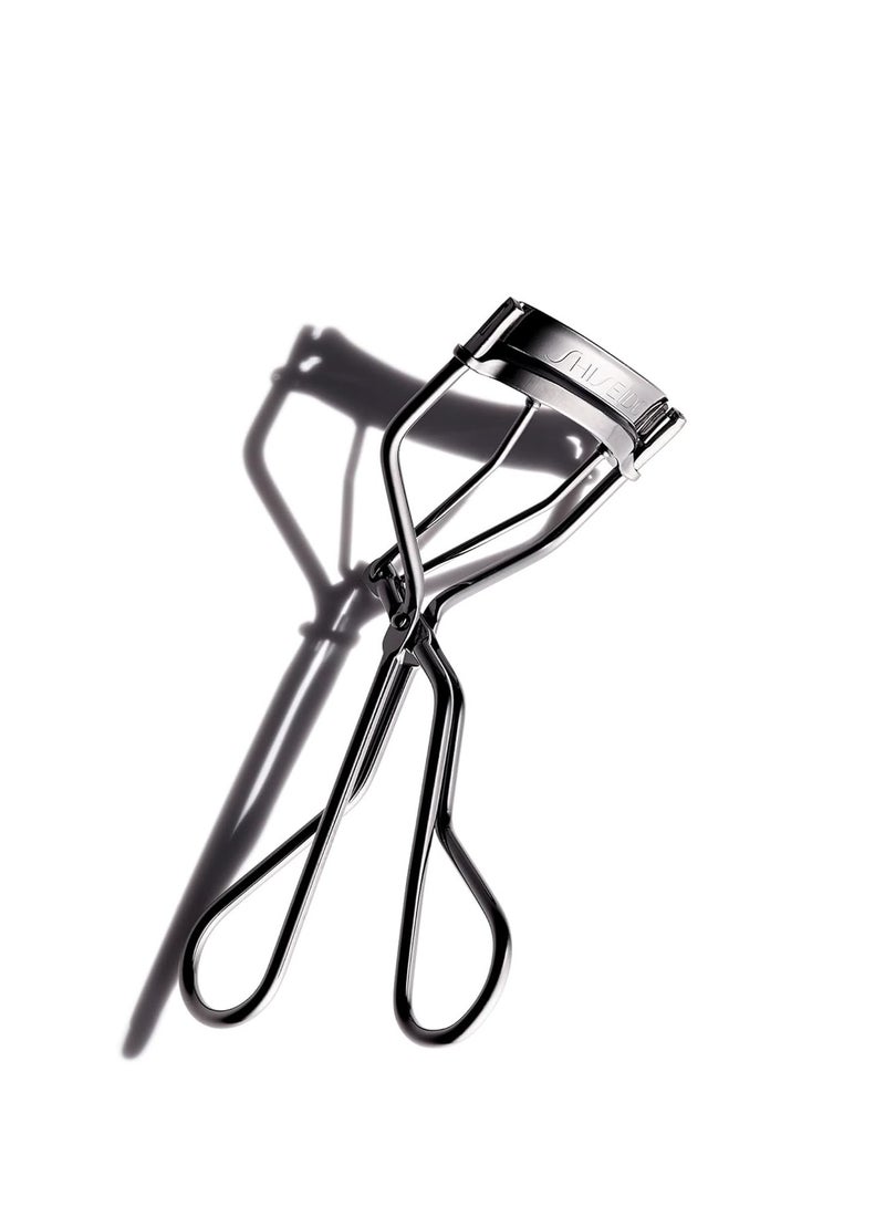 Shiseido Shiseido Eyelash Curler - Crimps & Curls Lashes for Perfect, Eye-Framing Fringe - Gentle & Safe - Includes Replacement Pad - Image 1