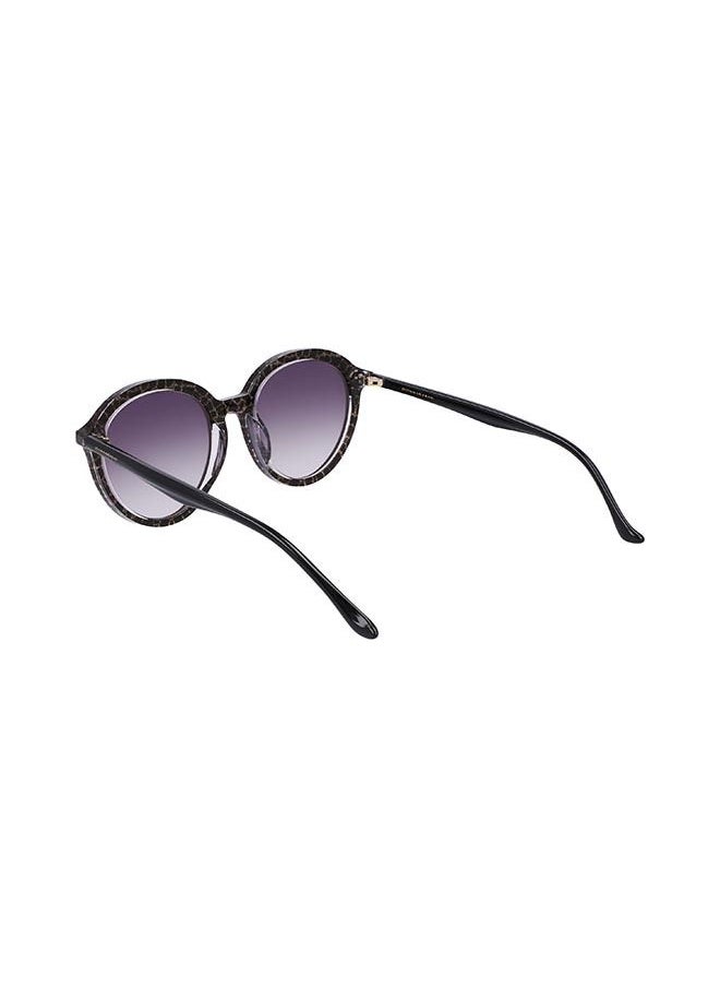 Donna Karan نظارة شمسية نسائية دائرية من الأسيتات بإطار كامل DO512S 5119  - Image 5