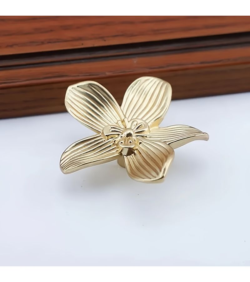 5Pcs Golden Elegant Flower Handle Zinc Alloy Knob Light Luxury Comfort Grip Kitchen Cabinet Drawer Wardrobe - Image 2