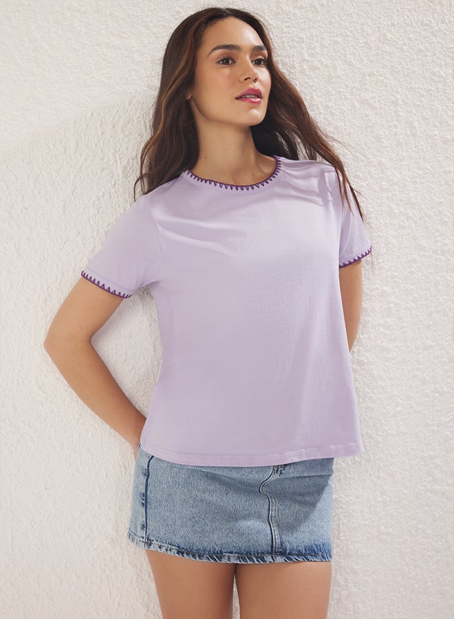 trendyol Lilac 100% Cotton Contrast Stitch Detail Basic Crew Neck Knitted T-Shirt - Image 2