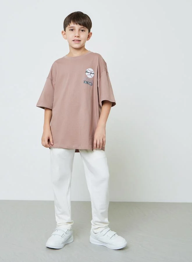 ستايلي Teen Boys Brown Graphic Print Oversized T-Shirt