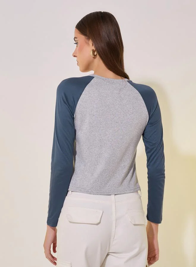 تايك تو Slogan Print Reglan Sleeve Round Neck T-Shirt