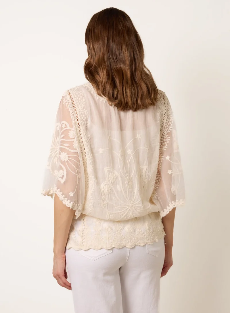 بلو فانيلا Floral Lace Butterfly Sleeve Blouse