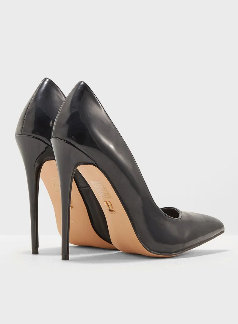 LOST INK WIDE FIT Gold Court Shoe
