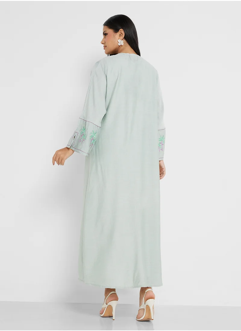 Khizana Embroidered Abaya With Inner