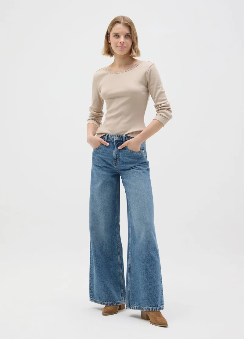 او في اس كنزة قطنية بيج بقصة عادية