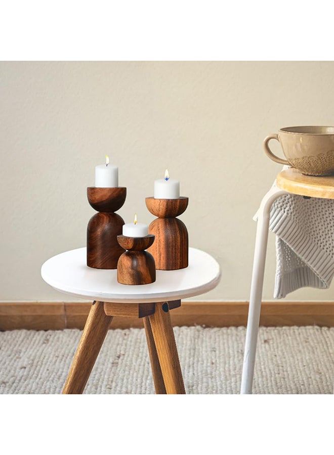 Momentum natural wood candle holder set of three pieces - Image 2