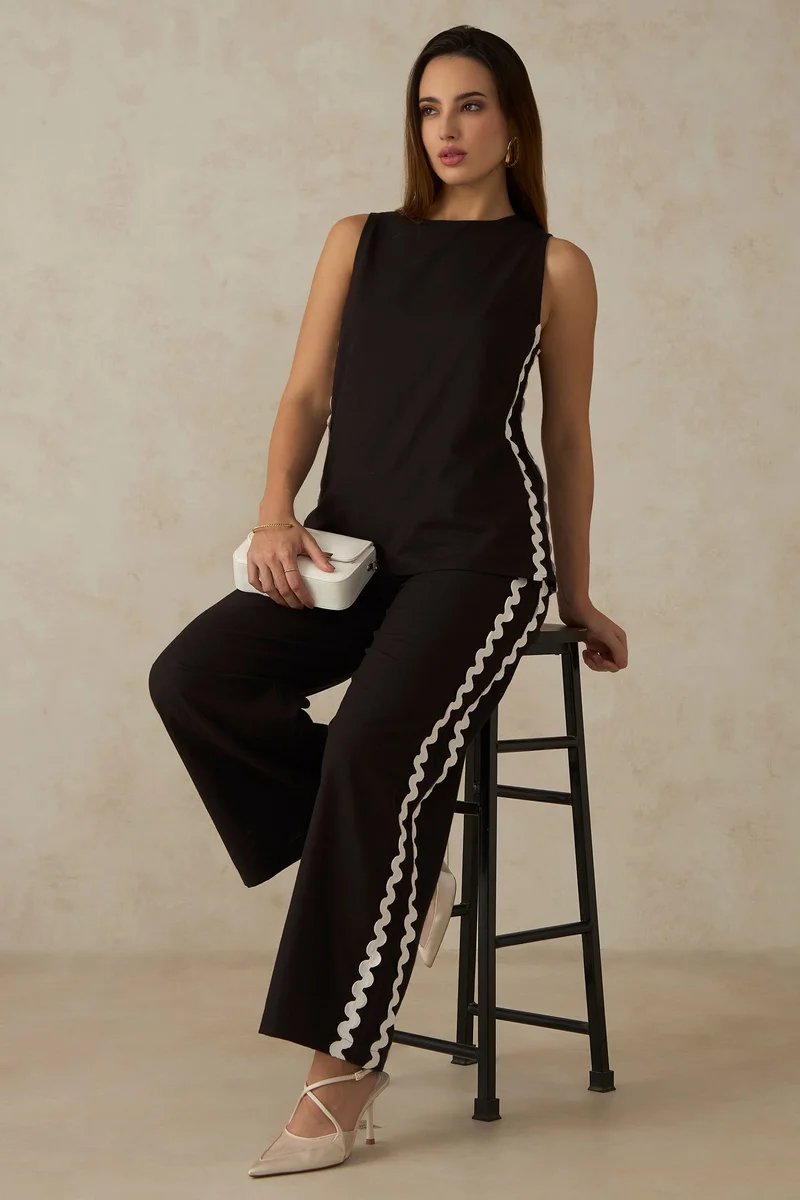 فيرجيو Solid Cotton Black Flared Pants for Women