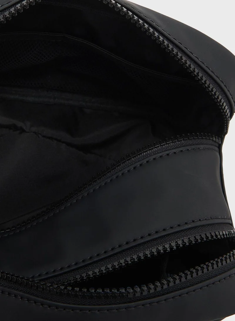 BOSS Zip Around Wash Bag