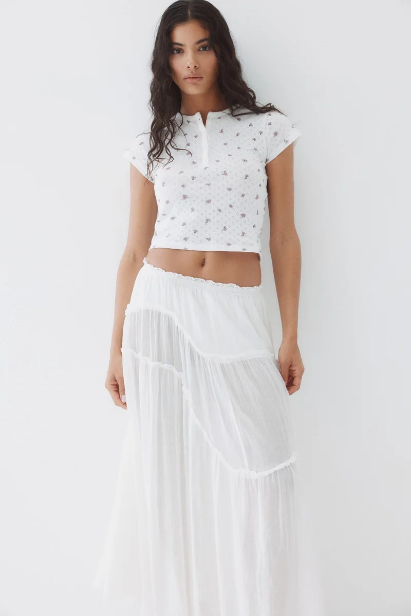 اتش اند ام بلوزة من الجيرسيه بنمط بوانتيل