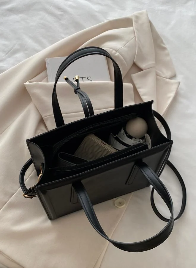 تايك تو Black Shoulder Bag with Zip Closure