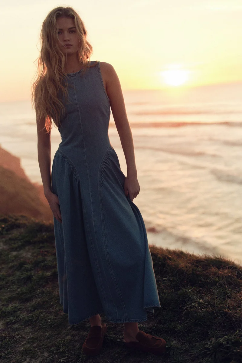 H&M Open-back denim dress
