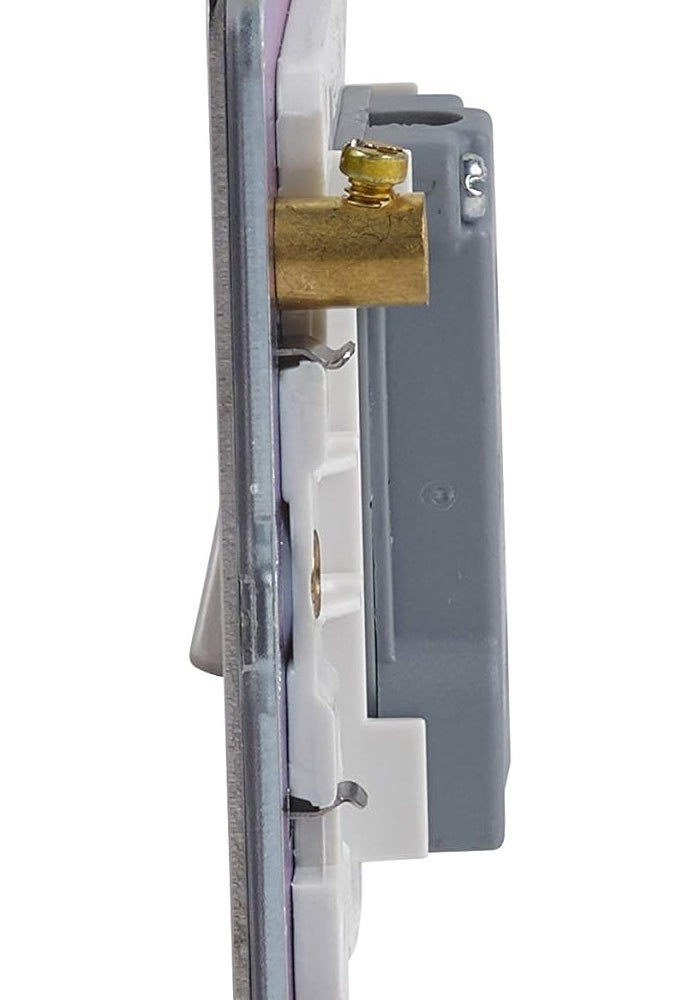 Schneider Electric Ultimate 1 Gang Rocker Plate Switch - Image 3