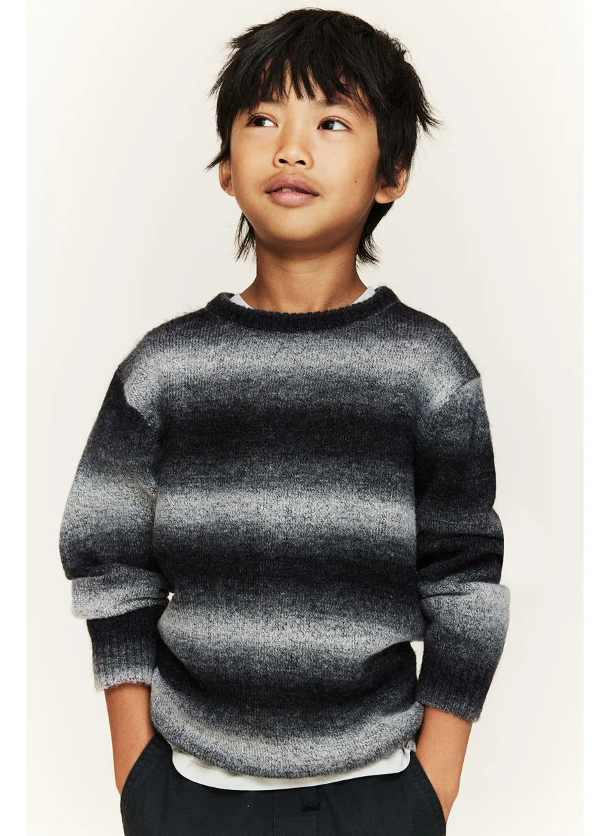 اتش اند ام Jumper