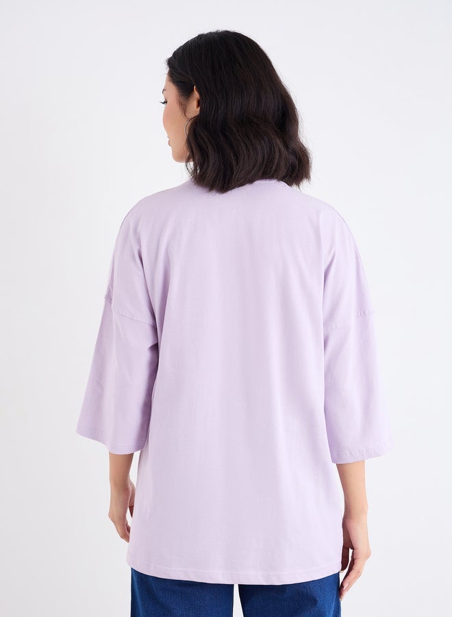 ستايلي تيشيرت نسائي ليلاك برسومات كبيرة بكتف ساقط - Image 5