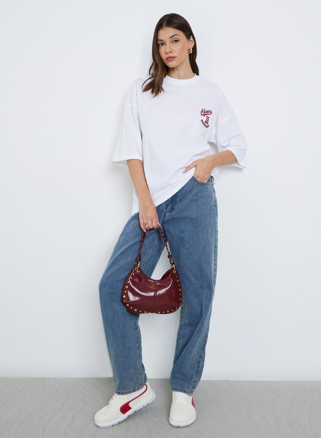 ستايلي تيشيرت واسع مُطرّز بكتابة - Image 2