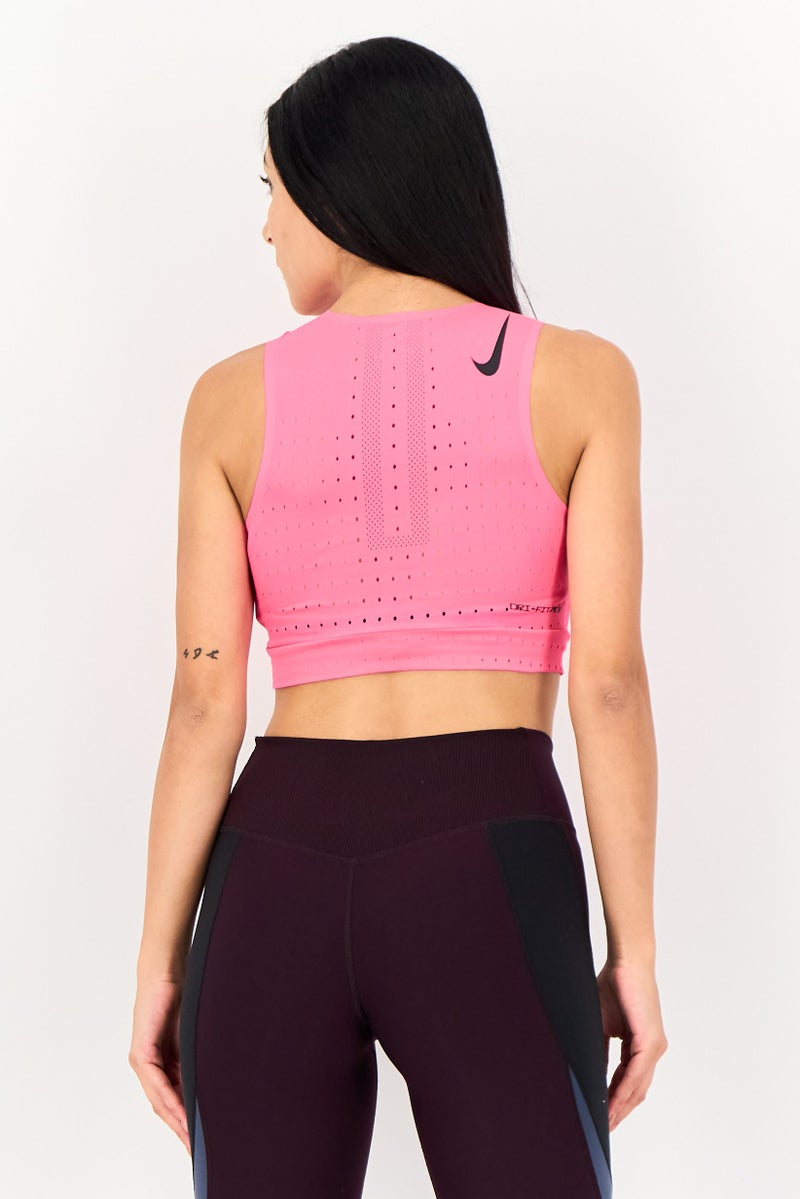 Nike تي شيرت قصير بلا أكمام للركض للنساء بتصميم نحيف، وردي زاهي - Image 3