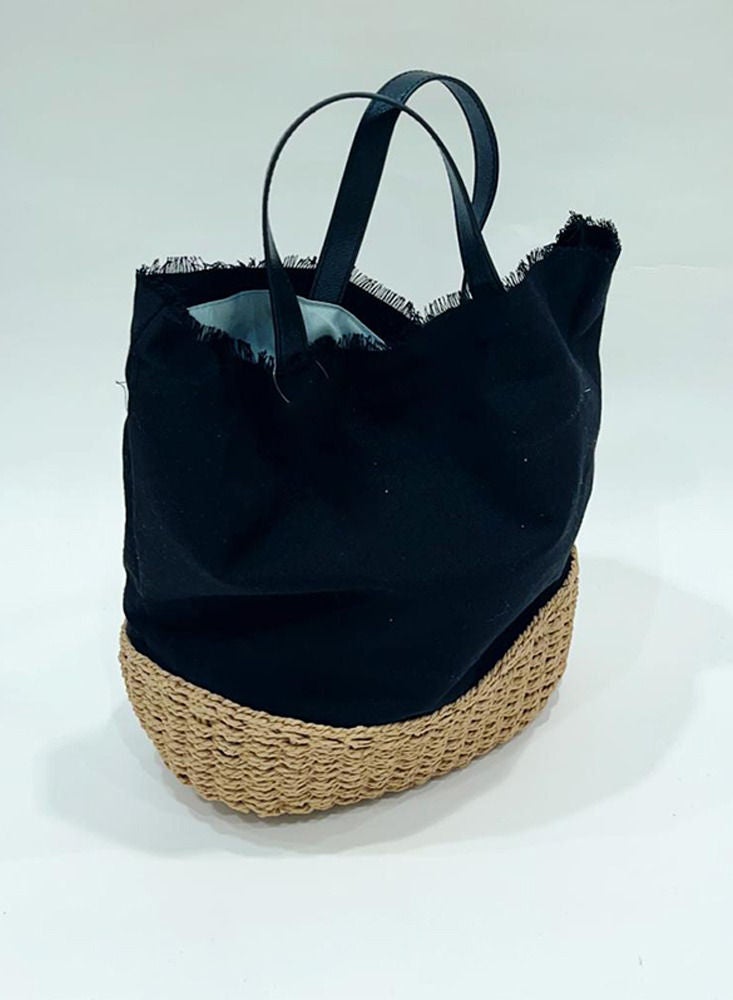 Generic A multi-use picnic and trip bag with a comfortable and elegant design, black/beige - Image 1