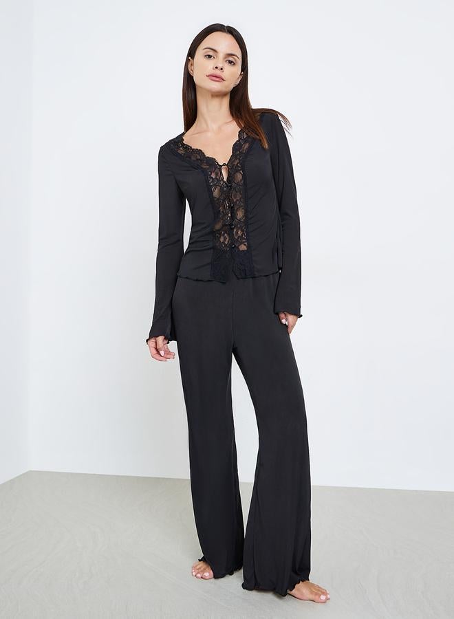 ستايلي طقم بيجاما وبلوزة بأكمام طويلة وربطة أمامية ودانتيل - Image 2