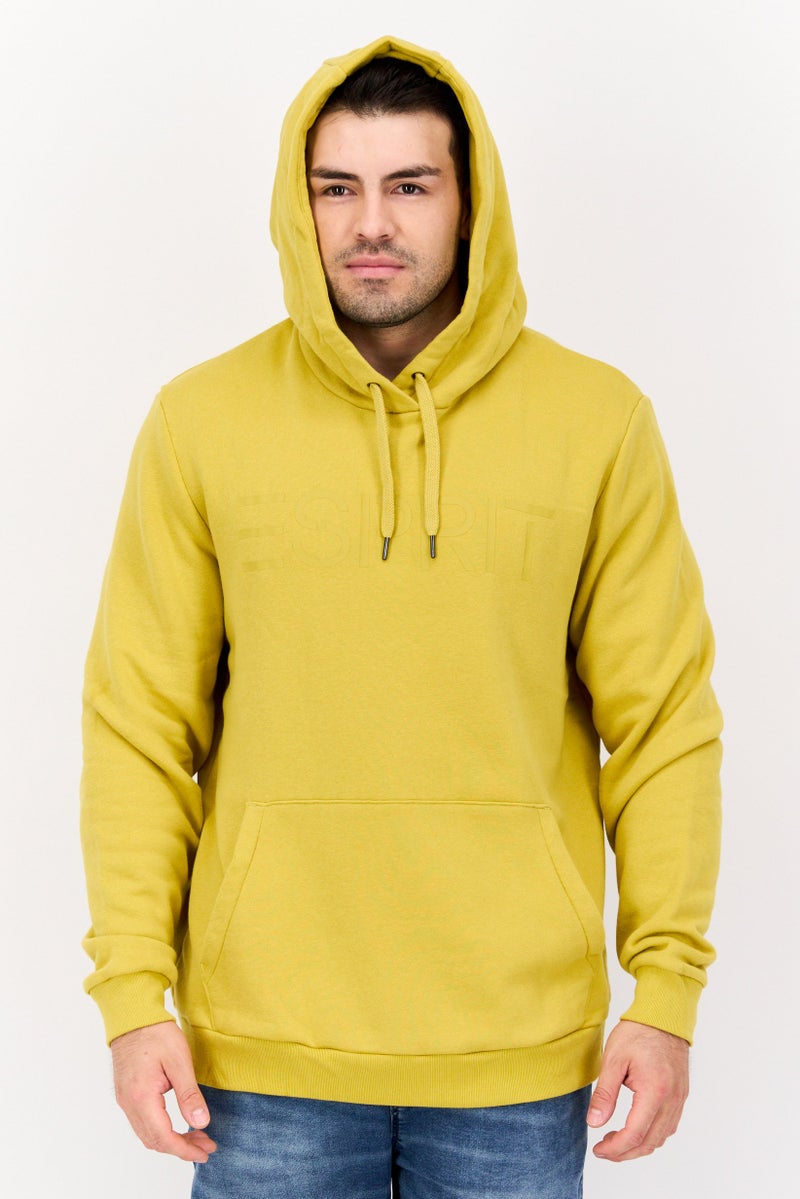 ESPRIT هودي للرجال مع حبل سحب بأكمام طويلة بشعار العلامة التجارية، أصفر خردلي - Image 1