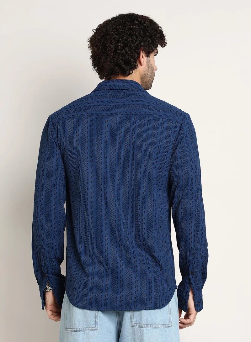 Campus Sutra Campus Sutra Men's Indigo Blue Chevron-Loop Shirt For Casual Wear | Mid-Rise | Regular Fit | Button Closure | Shirt Crafted With Comfort Fit For Everyday Wear