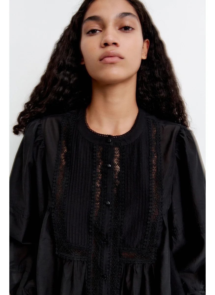 اتش اند ام Pintucked Blouse