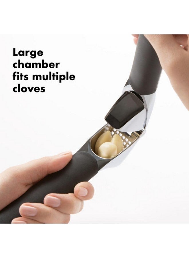 OXO OXO Good Grips Heavy Duty Garlic Press, Die-Cast Zinc, Black - Image 3