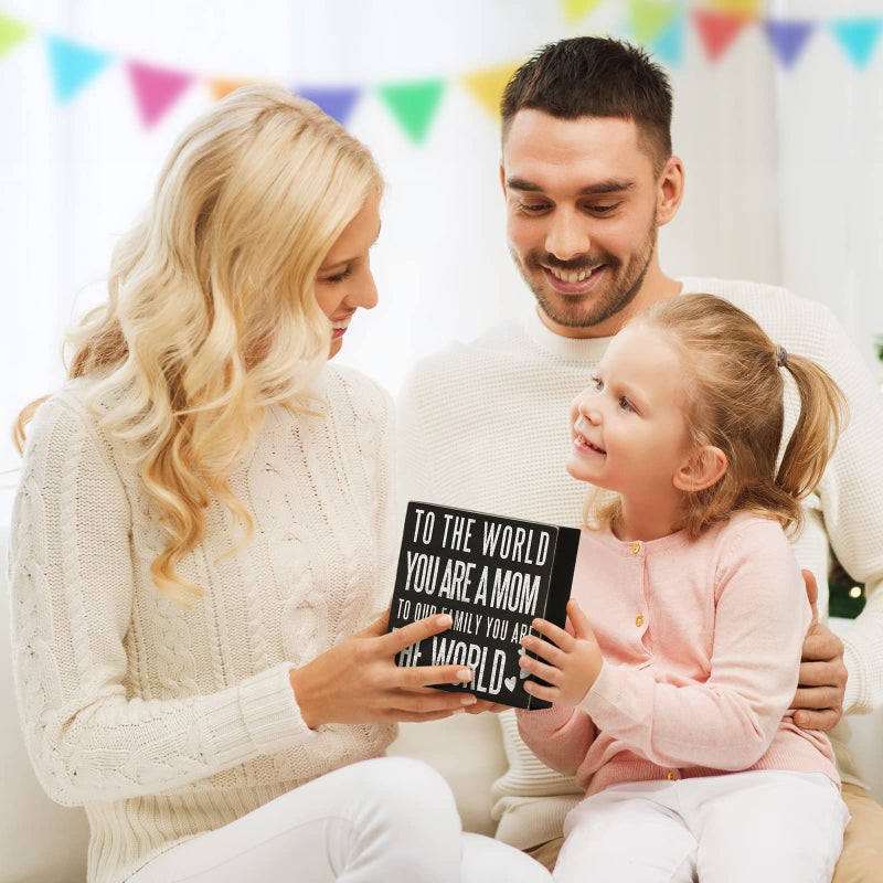 TJMOREE هدايا عيد ميلاد TJ.More لـ Mom Christmas Gift for Mother 6x6 Wood Box علامة للعالم أنت أمي ولكن لعائلتنا أنت المنزل الريفي العالمي D - هدايا يوم الأم من ابنة الابن - Image 4