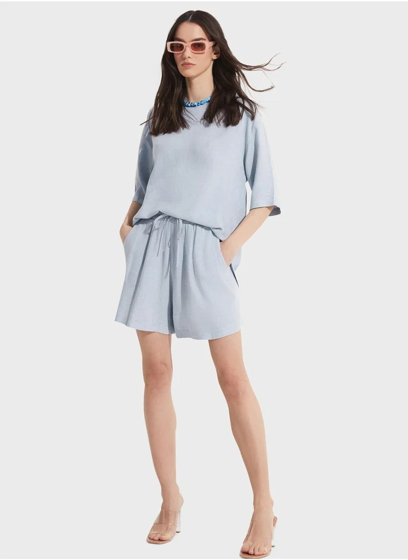 JUNE Crew Neck T-Shirt & Shorts Set