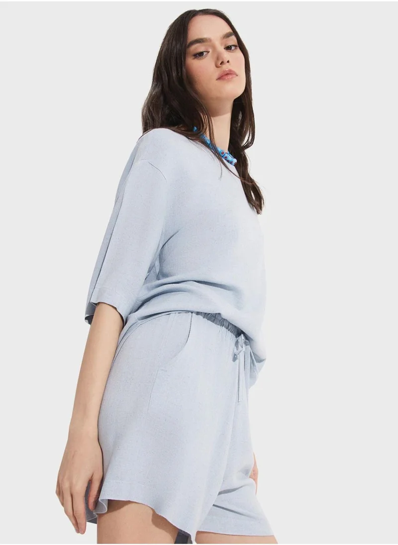 JUNE Crew Neck T-Shirt & Shorts Set