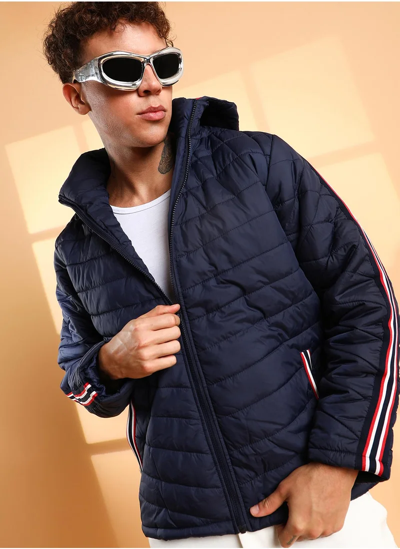 كامبوس سوترا Men's Dark Blue Quilted Puffer Jacket With Contrast Striped Sleeve