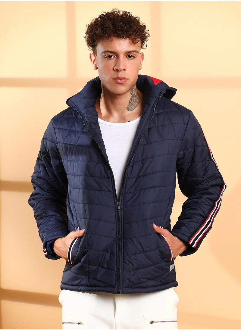 كامبوس سوترا Men's Dark Blue Quilted Puffer Jacket With Contrast Striped Sleeve