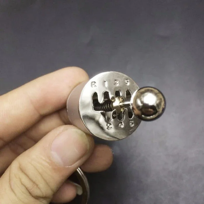 Rennway Movable Gearbox Keychain