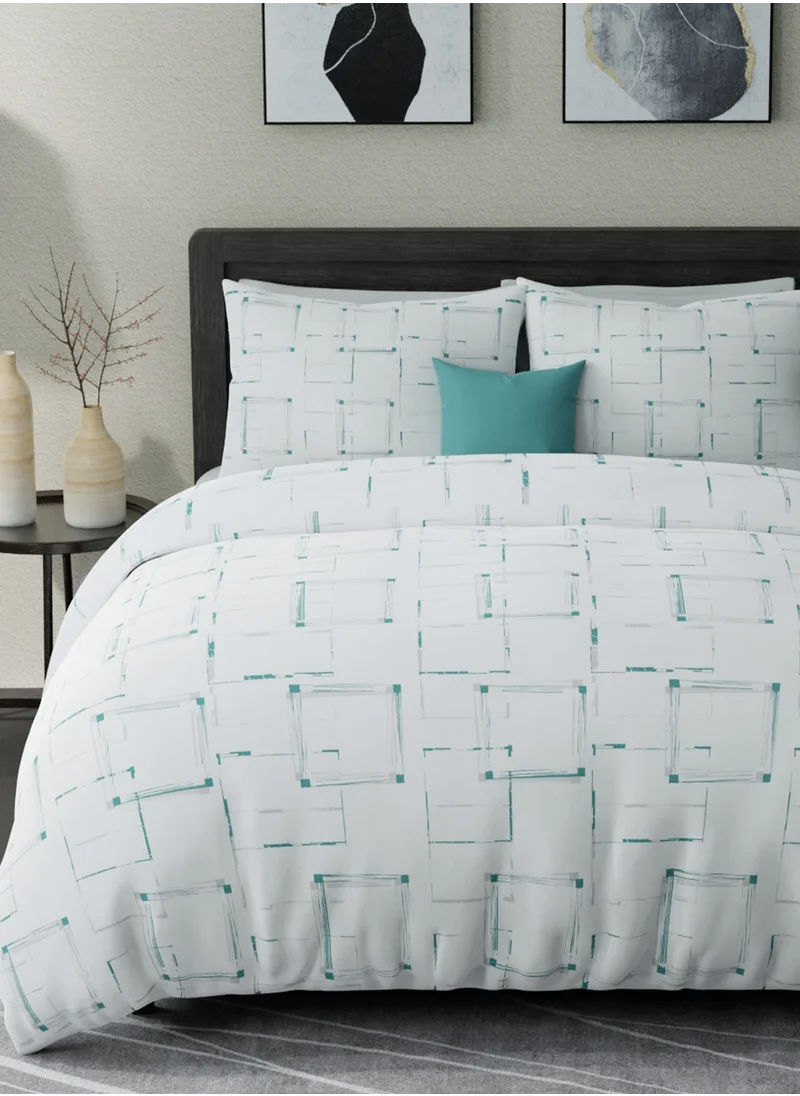 يونايتد كولورز أوف بينتيون United Colors of Benetton Boutique 300 TC Super King Bedsheet with 2 Pillow covers Multi