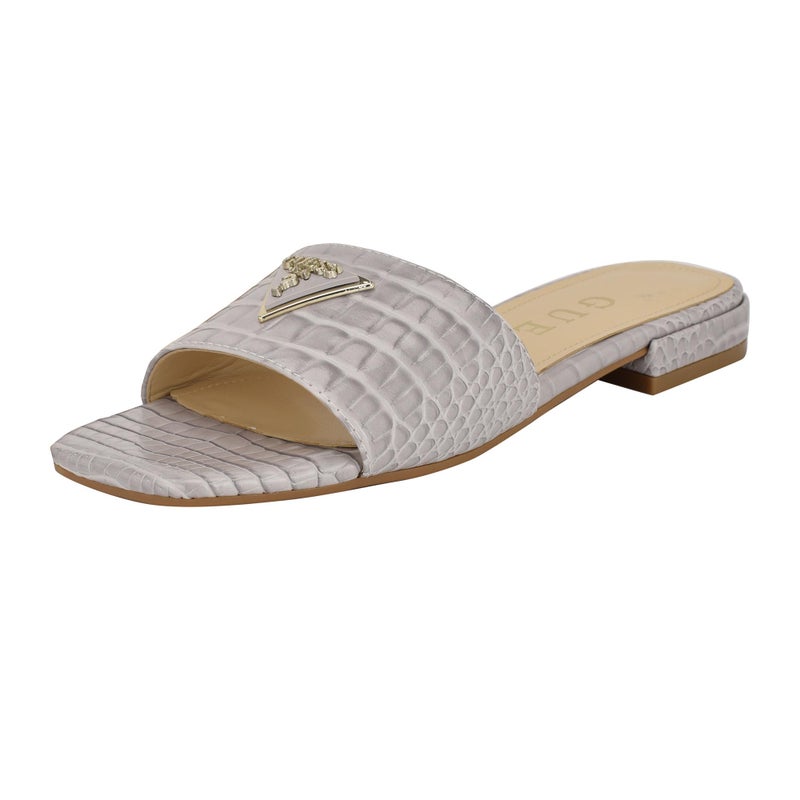 Guess Women's TAMSEA Flat Sandal, Light Grey Croco 050, 9.5 - Image 5