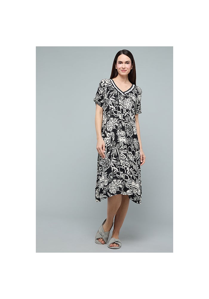 R&B Printed Nightdress with V-Neck and Short Sleeves - Image 3
