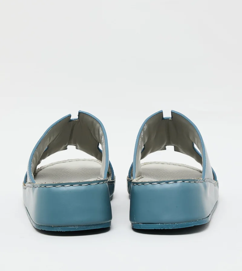 STEVE MADDEN  Boys Arabic Sandals Light Blue Boys Sandals for Men | Best Price UAE