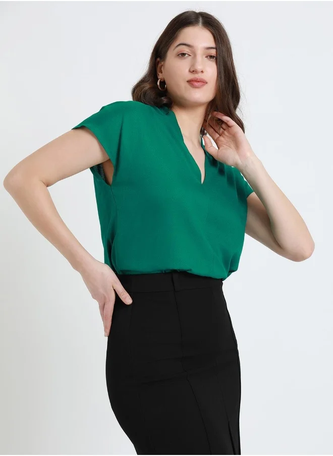 دينيس لينغو Regular Fit Green Viscose Moss Top V-Neck